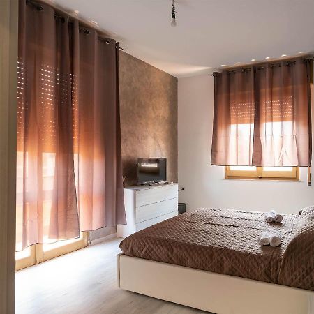 Monfalcone City Room Rental Apartment Cagliari Exteriör bild
