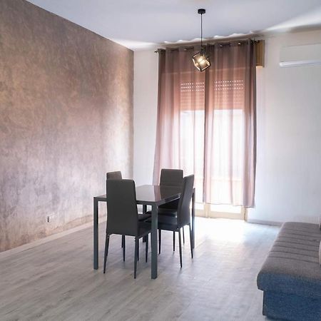 Monfalcone City Room Rental Apartment Cagliari Exteriör bild
