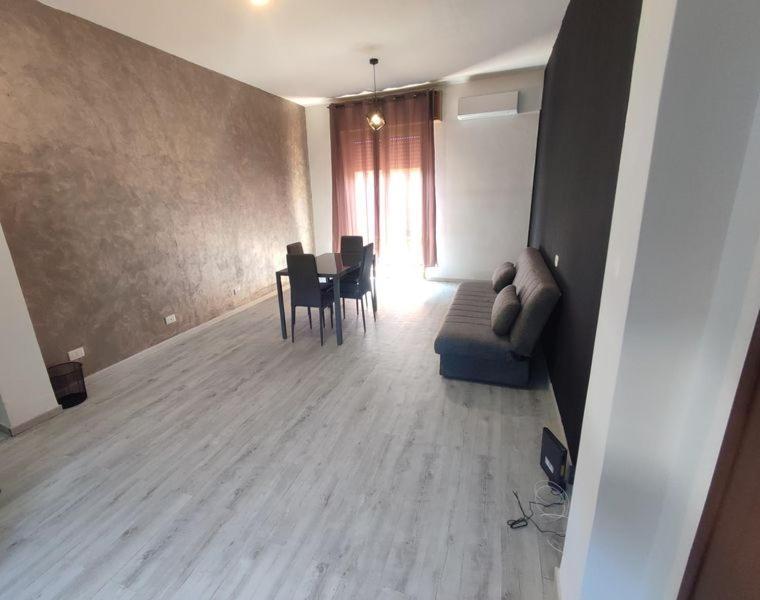 Monfalcone City Room Rental Apartment Cagliari Exteriör bild