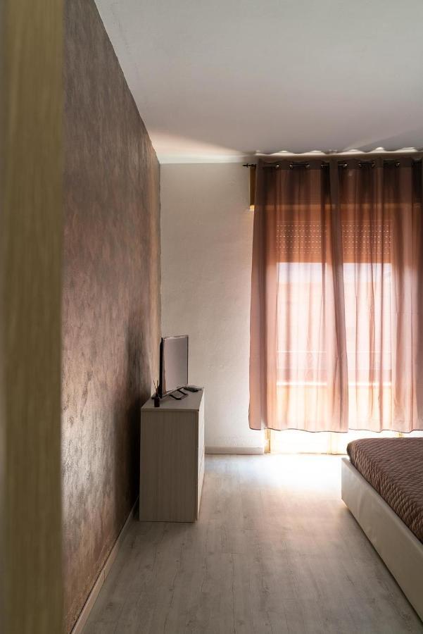 Monfalcone City Room Rental Apartment Cagliari Exteriör bild