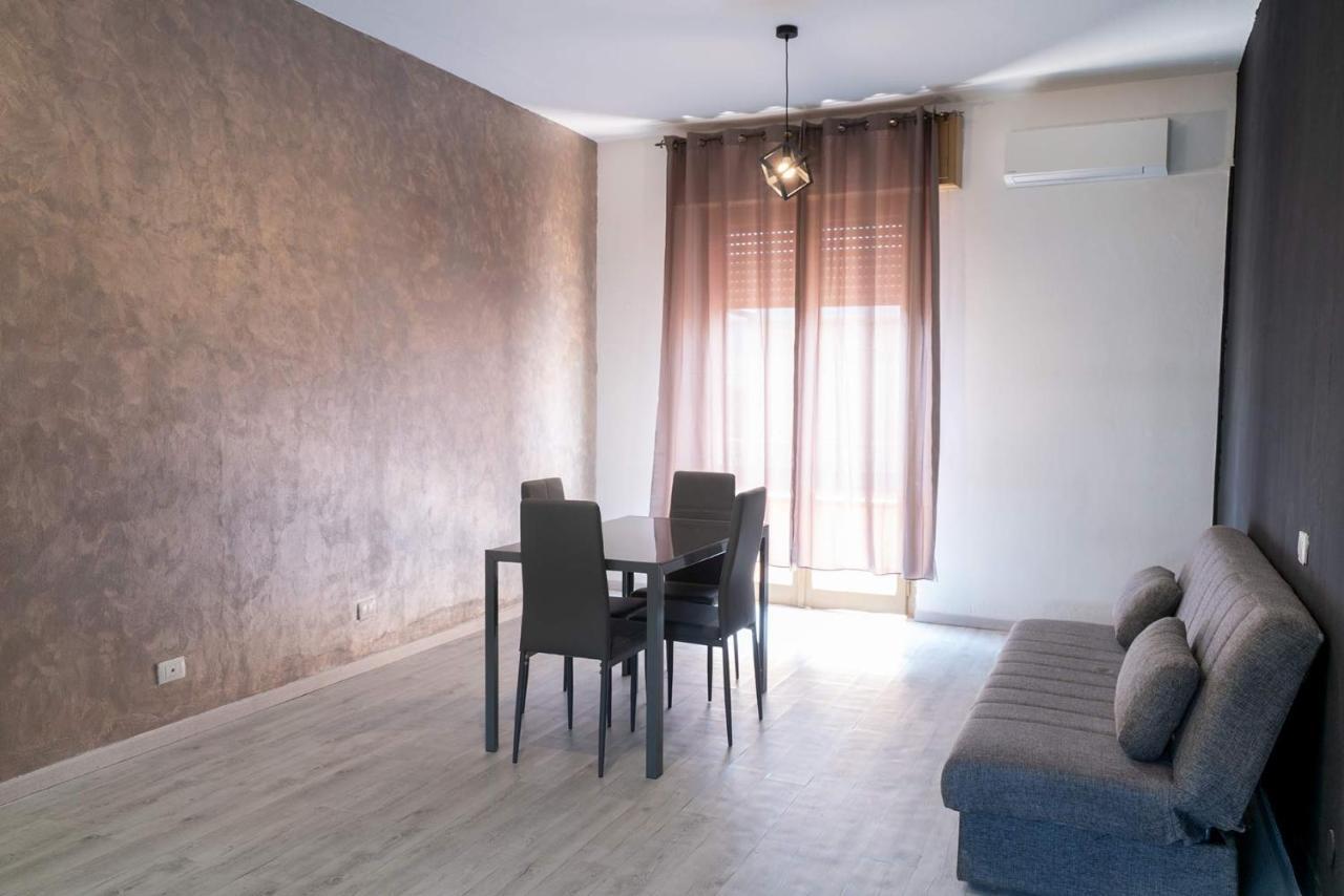 Monfalcone City Room Rental Apartment Cagliari Exteriör bild