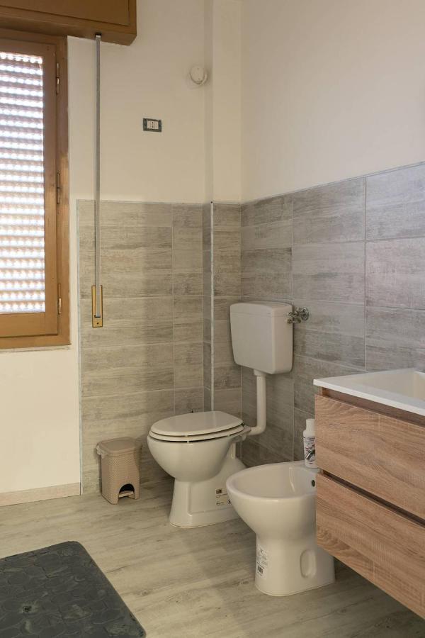 Monfalcone City Room Rental Apartment Cagliari Exteriör bild